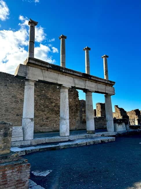 Amalfi Coast and Pompeii from Naples or Sorrento - Who Is This Tour Best For?
