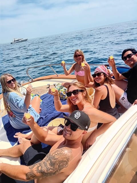 amalfi-coast-boat-adventure-caves-beaches-positano