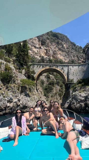 amalfi-coast-boat-adventure-caves-beaches-positano