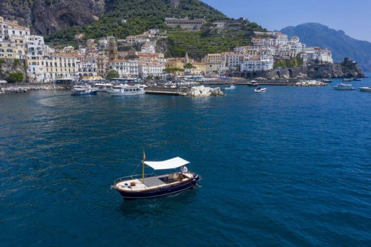 amalfi-coast-boat-adventure-caves-beaches-positano