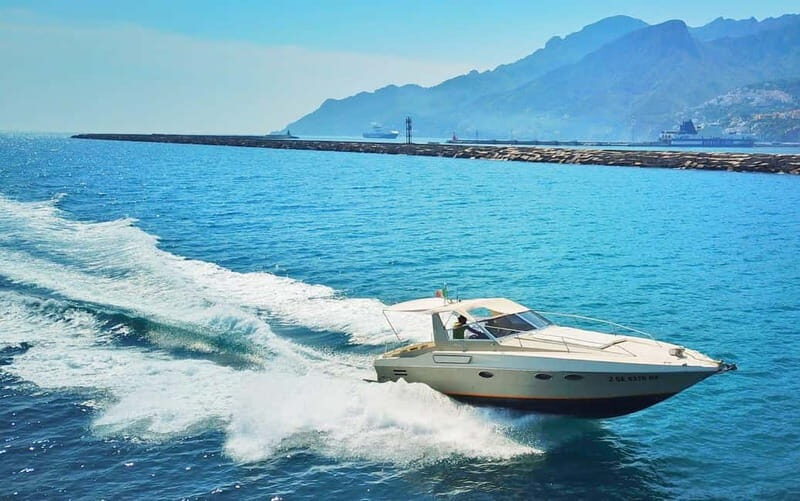 Amalfi Coast: daily boat excursions with aperitif. - Key Points