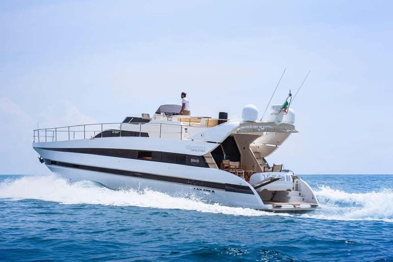 Amalfi Coast: daily boat excursions with aperitif. - A Scenic Journey along the Amalfi Coast