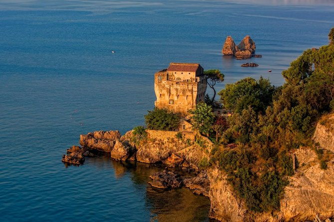 amalfi-coast-day-trip-boat-rental-experience