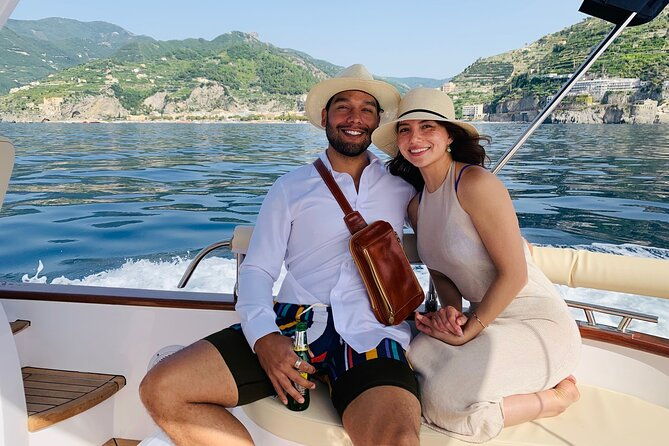 amalfi-coast-full-day-private-boat-tour-cabinrestroom-on-board