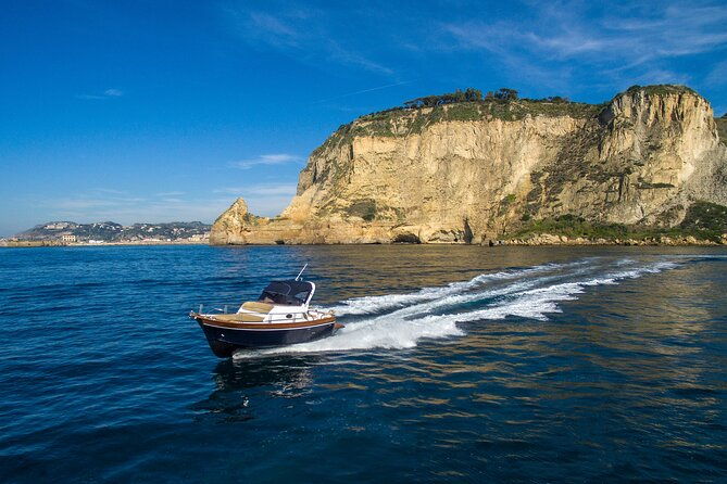 amalfi-coast-full-day-private-boat-tour-cabinrestroom-on-board
