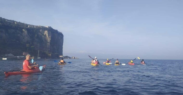 amalfi-coast-kayak-tour-with-snack-pack