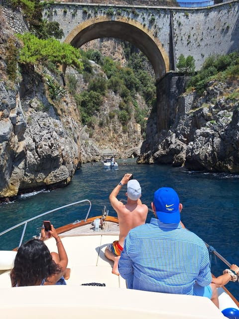 amalfi-coast-private-boat-tour-4