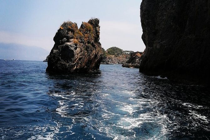 amalfi-coast-private-boat-tour-from-praiano-or-positano