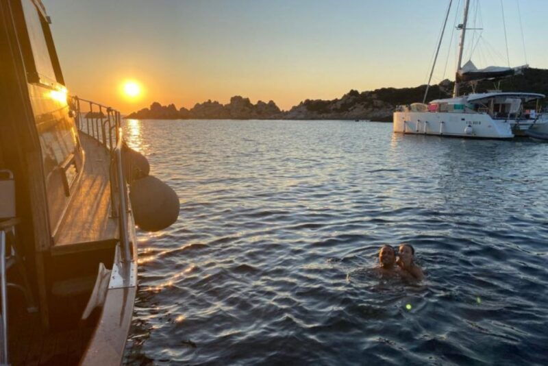 amalfi-coast-private-sunset-cruise-with-dinner-on-board