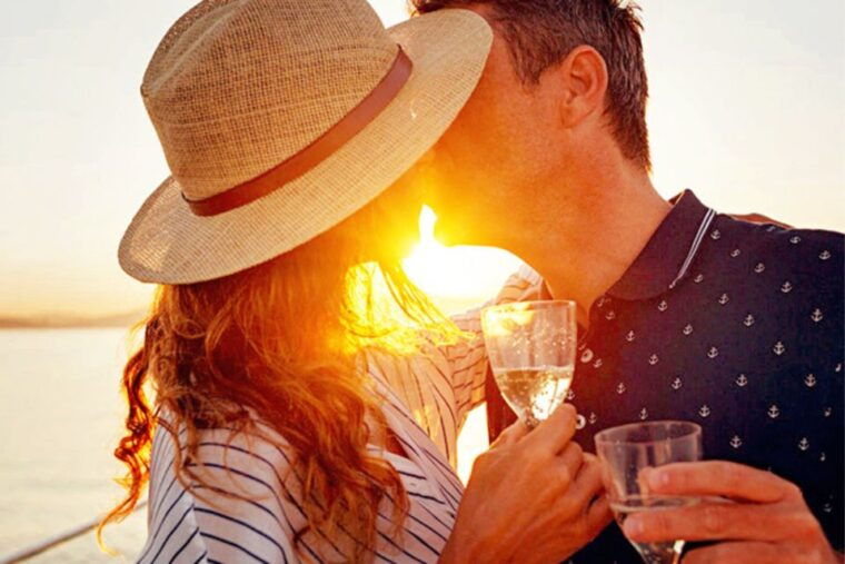 amalfi-coast-private-sunset-cruise-with-dinner-on-board