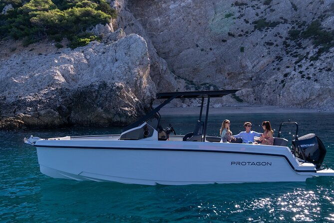 amalfi-coast-private-tour-from-sorrento-motorboat-protagon-28ft
