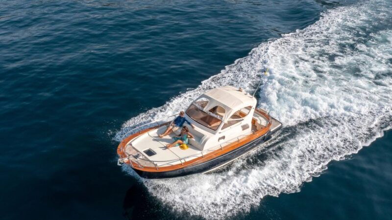 amalfi-coast-private-tour-from-sorrento-on-gozzo-9-cabin