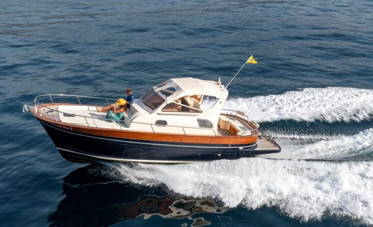 amalfi-coast-private-tour-from-sorrento-on-gozzo-9-cabin