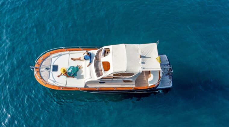 amalfi-coast-private-tour-from-sorrento-on-gozzo-9-cabin