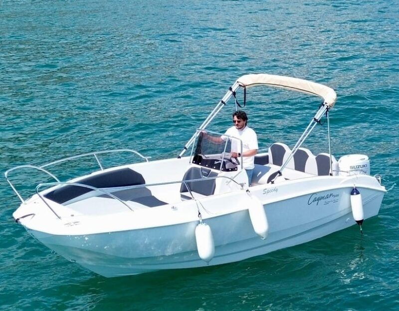 amalfi-coast-rent-a-boat-without-a-licence-explore