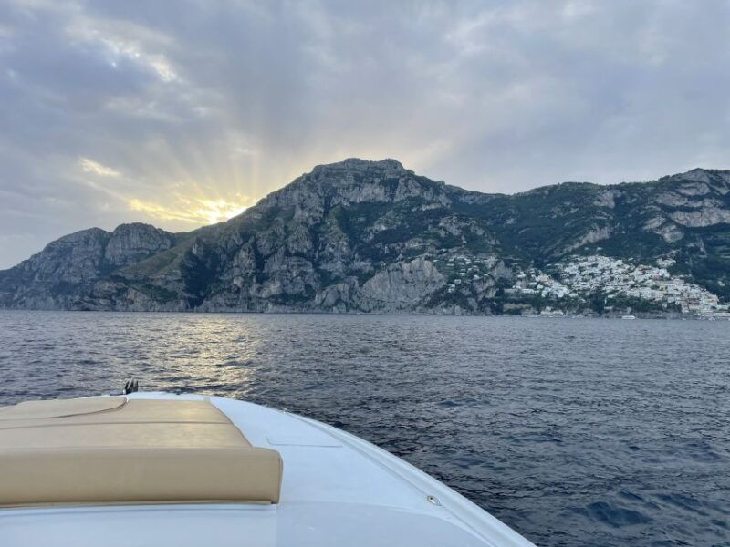 amalfi-coast-scenic-boat-private-tour-with-aperitif