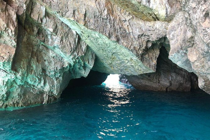 amalfi-coast-sharing-boat-tour