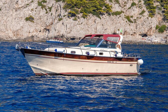 amalfi-coast-small-group-boat-tour-from-sorrento