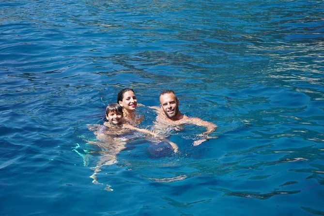 amalfi-coast-small-group-day-boat-tour-with-limoncello-onboard