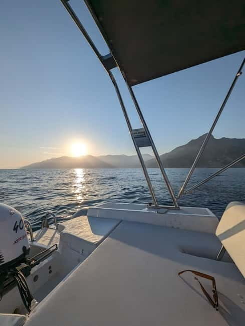 Amalfi coast: Sunset Boat Tour with Aperitif and Prosecco - A Closer Look at the Amalfi Sunset Boat Tour