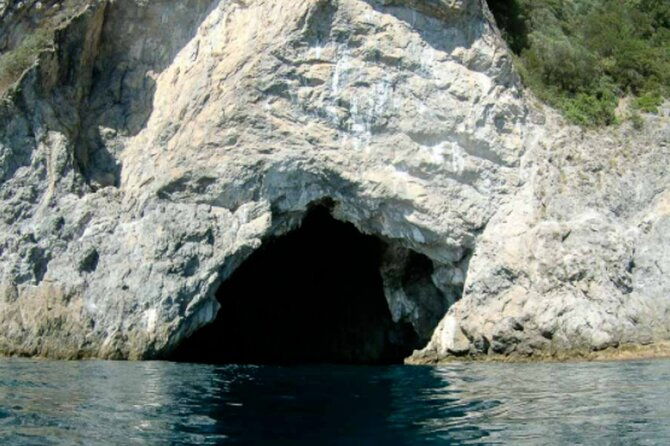 amalfi-coast-swim-experience-with-lifeguard