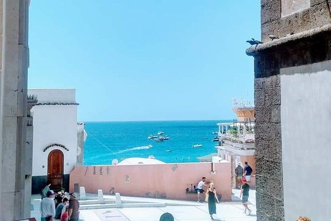 amalfi-coast-through-positano-amalfi-and-ravello-2