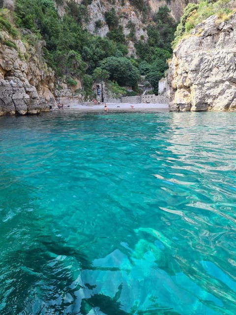 amalfi-coast-tour-by-boat