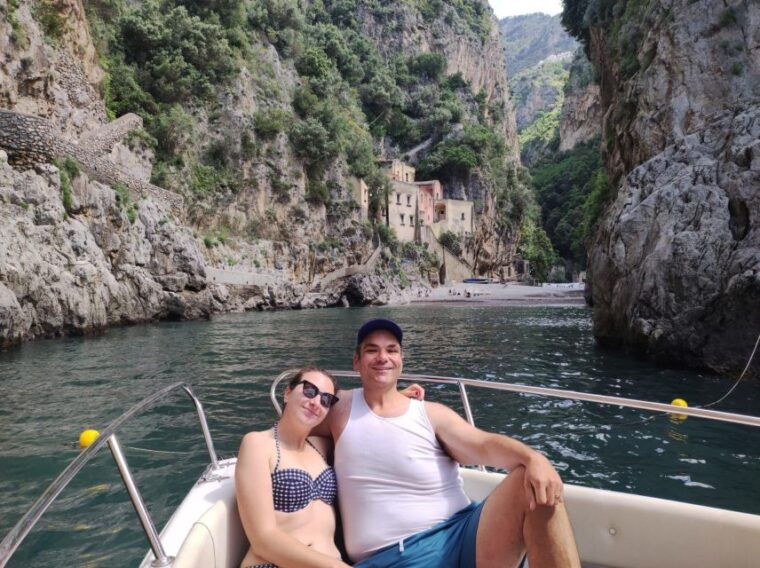 amalfi-coast-tour-secret-caves-and-stunning-beaches-2