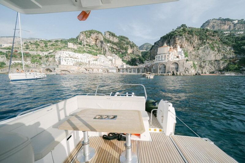 amalfi-coast-tour-secret-caves-and-stunning-beaches-4