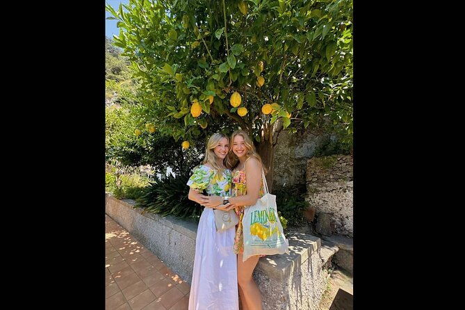 amalfi-lemon-tour-tasting-in-historical-garden