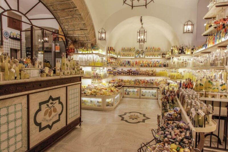 amalfi-limoncello-factory-visit-with-instructor-and-tasting