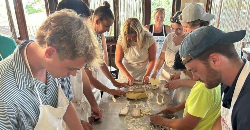 Amalfi: Pasta, Mozzarella and Tiramisù class with wine - Who Will Love This Experience?