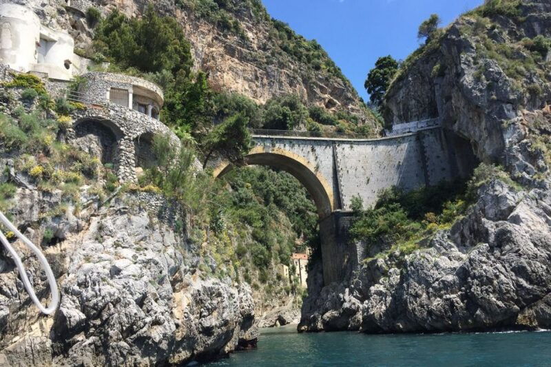 amalfi-private-full-day-boat-excursion-on-the-amalfi-coast