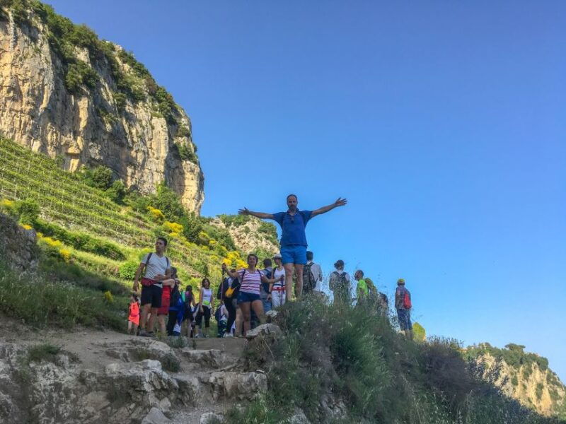 amalfi-walking-tour-between-furore-vertical-vineyards