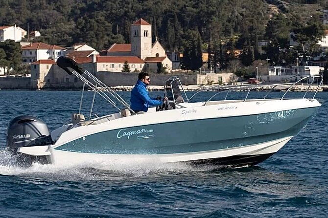 amalfitan-coast-boat-rent-no-license-or-with-skipper