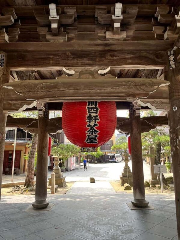 Amanohashidate: Hidden Temples Walking Tour with Meditation - Key Points