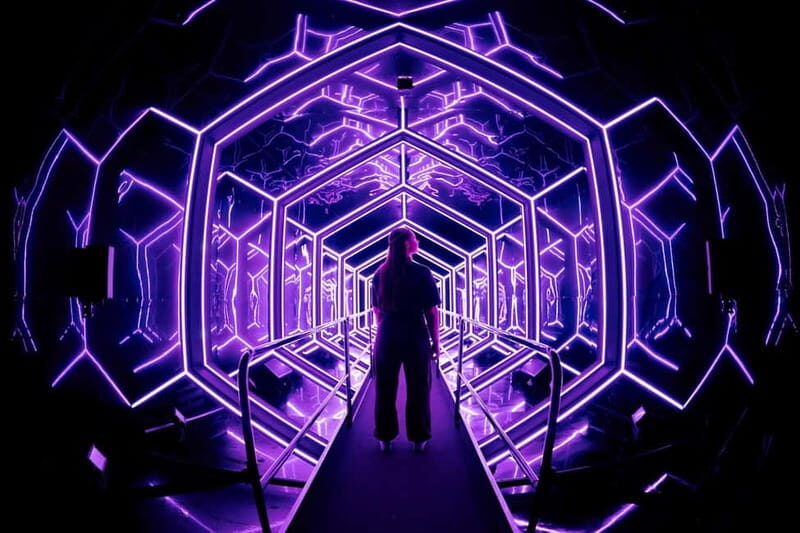 AMAZE Amsterdam: Immersive Audiovisual Experience - Exploring AMAZE: A Detailed Look at the Experience