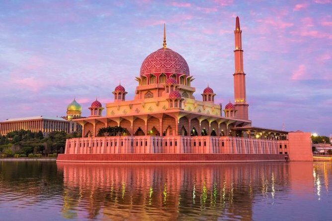 Amazing 8 Attractions Half-Day Putrajaya City Tour - Key Points