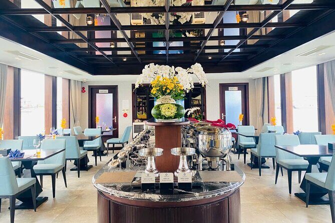 Amazing Day on Jade Sails Luxury Day Tour in Halong Lanha Bay - What Makes Jade Sails Stand Out?