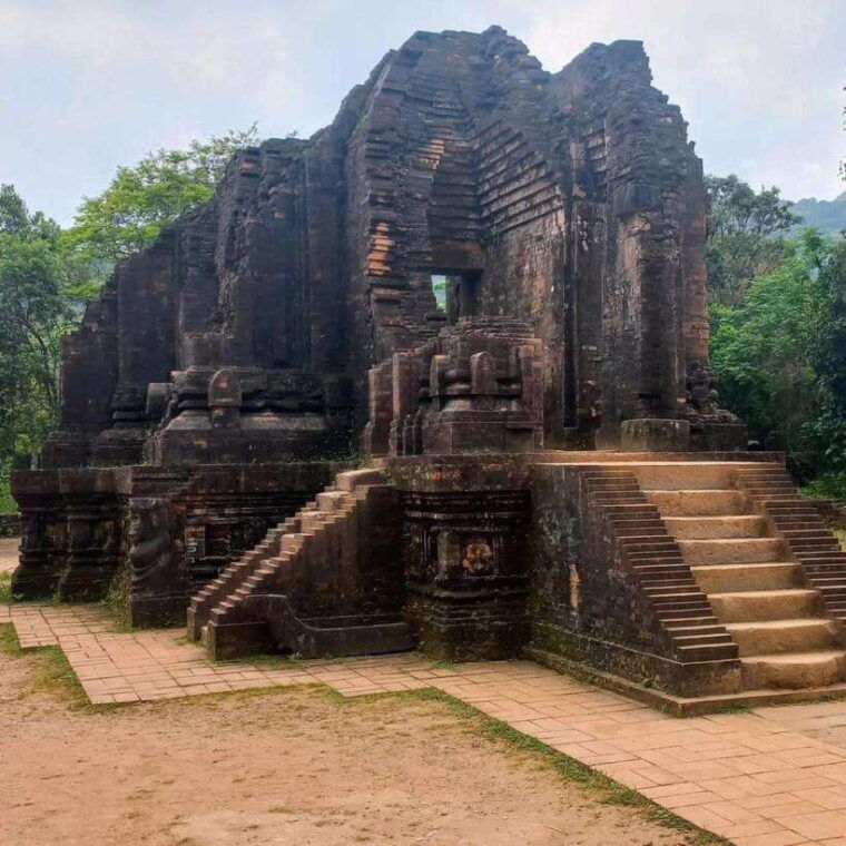 amazing-my-son-holyland-sunset-boat-trip-to-hoi-an-ancient