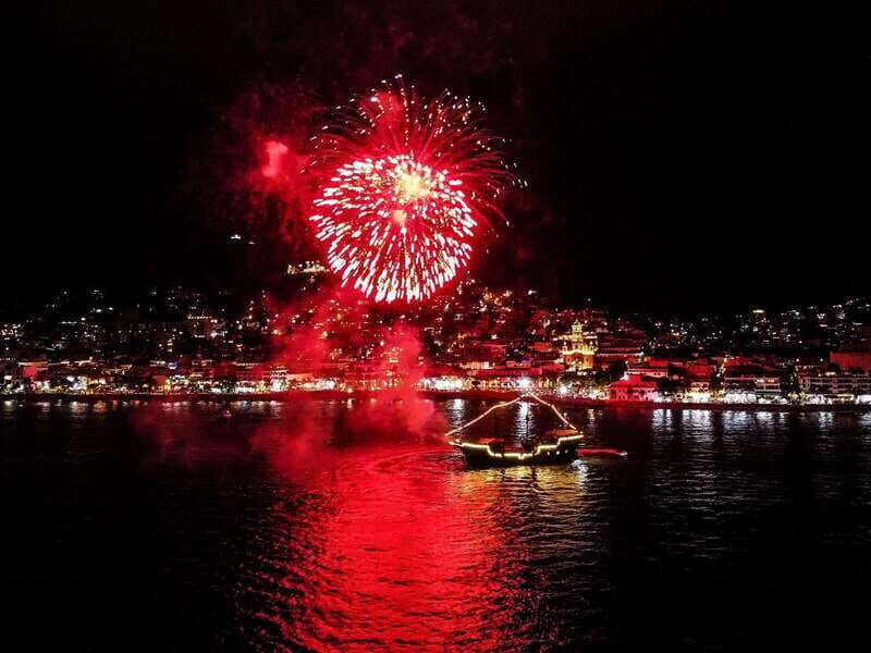 Amazing Pirate Show in Puerto Vallarta +Dinner and Open Bar - What Is the Pirate Show Experience Really Like?