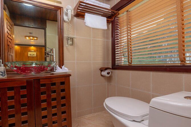 Amazing Sails Cruise - Bai Tu Long Bay Day Tour - Cabin Included - FAQ: Practical Questions About the Amazing Sails Bai Tu Long Bay Day Tour