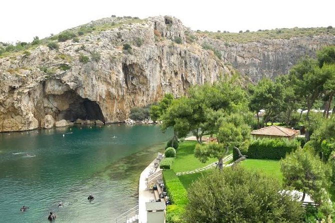 amazing-sunset-at-poseidons-temple-cape-sounio