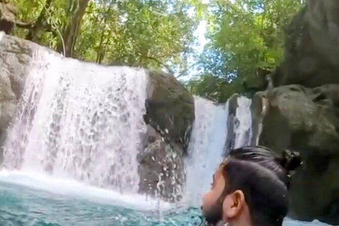 amber-cove-taino-bay-5-zip-lines-7-waterfalls-locale-food