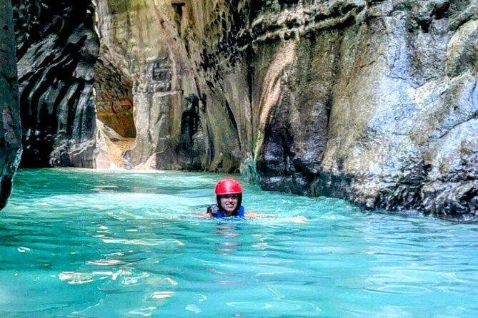 amber-cove-taino-bay-5-zip-lines-7-waterfalls-locale-food