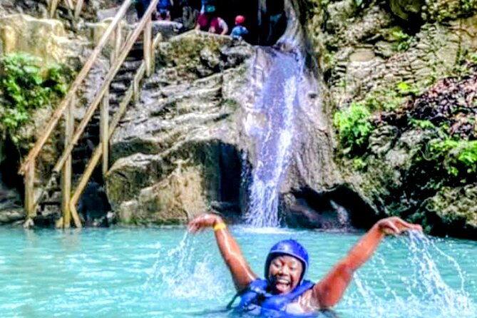 amber-cove-taino-bay-5-zip-lines-7-waterfalls-locale-food