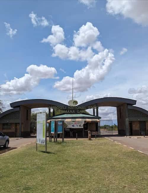Amboseli National Park Day Trip and Maasai Village Visit - Lunch and Pool Break: A Welcome Rest