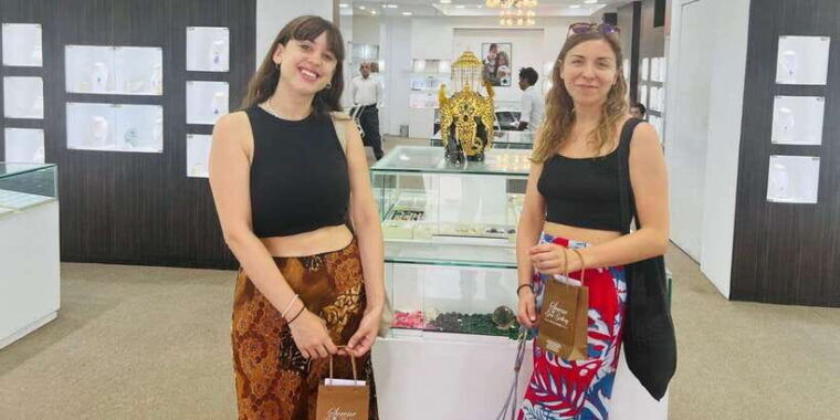 ambuluwawa-tour-from-kandy-with-tea-factory-visit