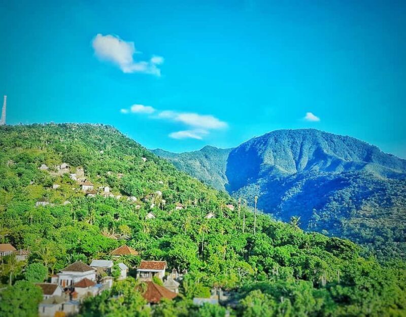 Amed: Mencol Hill Sunrise Nature Walk with Ocean Views - FAQs