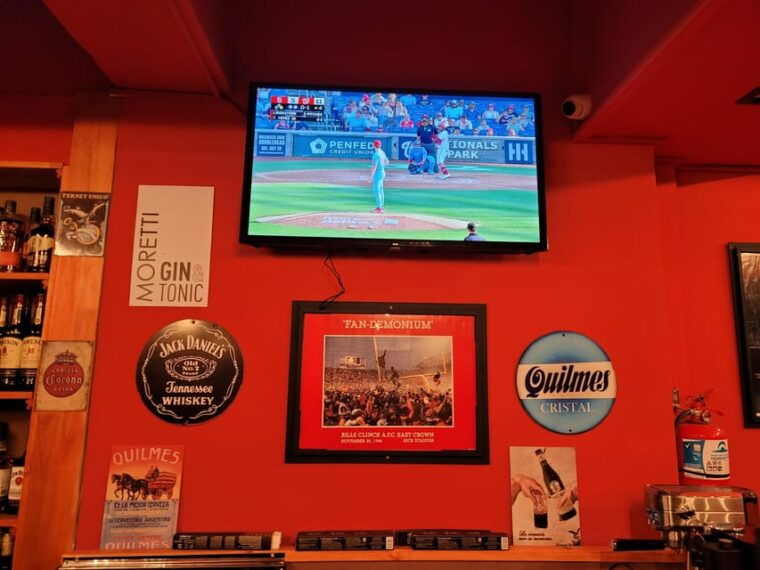 american-football-sport-bar